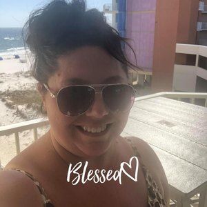 Meet your Posher, Nichole